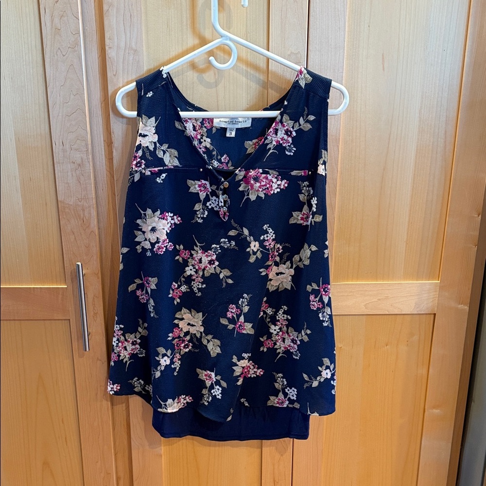 Tempted Hearts Floral V-Neck Blouse - Navy and Pink 2XL EUC